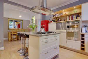 Kitchen/Breakfast/Diner- click for photo gallery